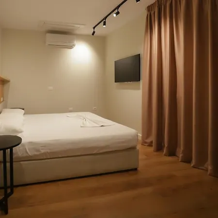 Relax Center Hotell 3*