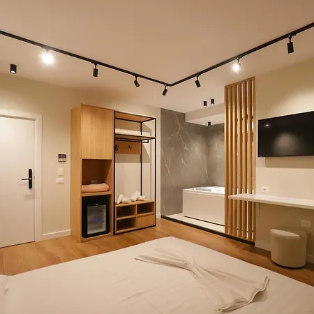 Relax Center 호텔 티라나
