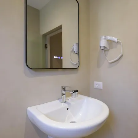 Relax Center Hotell Tirana