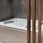 Relax Center 3* Тирана