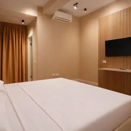 Relax Center 3* Тирана