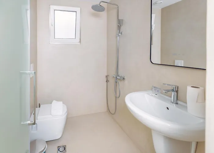 Relax Center 호텔 티라나